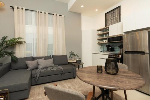 City Center Apartment | Kasa Collins Park Miami Beach Convention Center