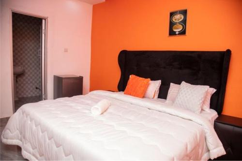 Kazungula Hotel | Kasbek Lodge & Tours