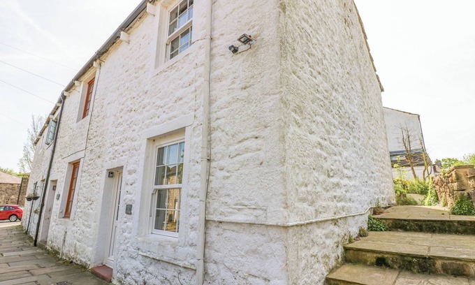Embsay House | KATIE'S COTTAGE, romantic, character holiday cottage in Skipton