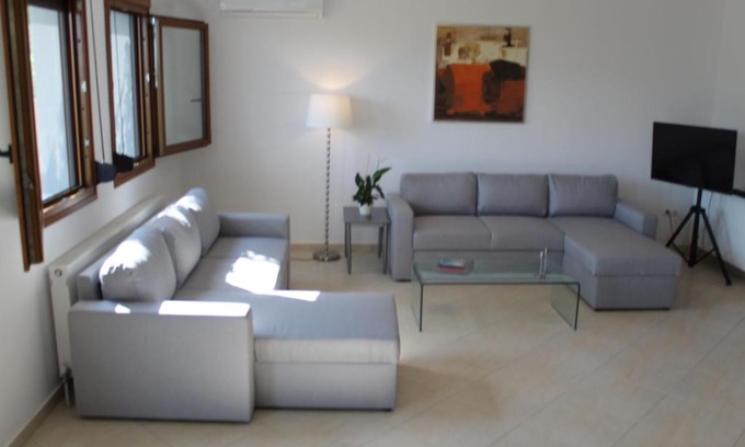 Kavala House | katikia