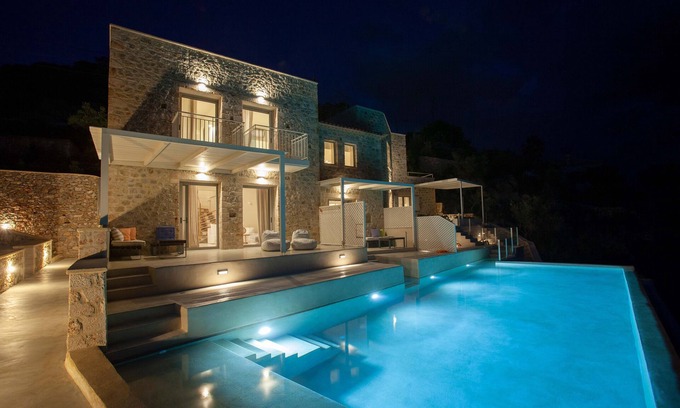 Lefktron Villa | Katikies Manis-Breathtaking Private Views from your Villas with Infinity pool!