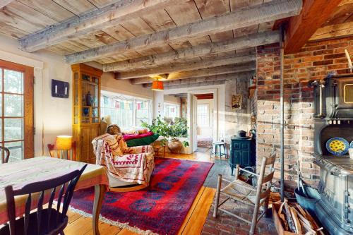 Calais House | Katuah