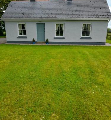 Castlecoote House | Katy Kellys Countryside Self Catering Cottage