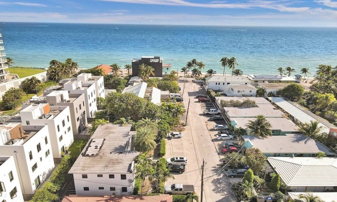 North Beach Apartment | Keep it simple at this peaceful and centrally-located place
