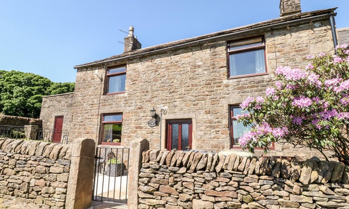 High Peak Cottage | KEEPERS COTTAGE, family friendly in Chapel-En-Le-Frith