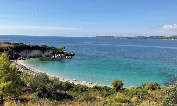 Lassi Apartment | Kefalonia Lassi apartments: stylish 2 bedroom villa by Makris Gyalos beach