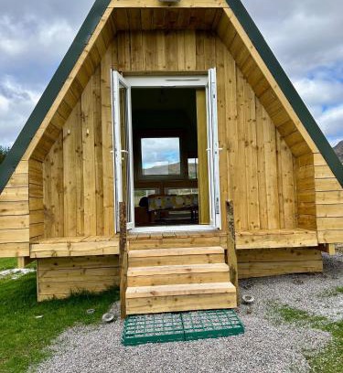 Lochcarron Apartment | Keltic cabin off grid camping nc500