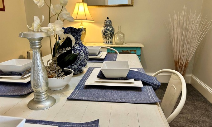 Central Mudgee Cottage | Kenso Cottage 28 –Small walk shops, cafes, Markets