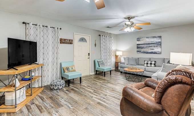 Murray House | Kentucky Lake Retreat Near Marina & Launch!