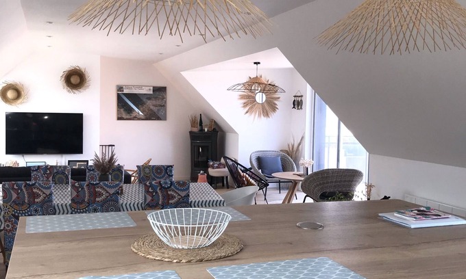 Plounevez-Lochrist House | Ker-Lina sea view, calm guaranteed