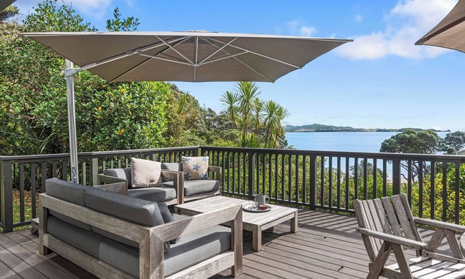 Matapouri House | Kereru Cottage - Matapouri Holiday Home