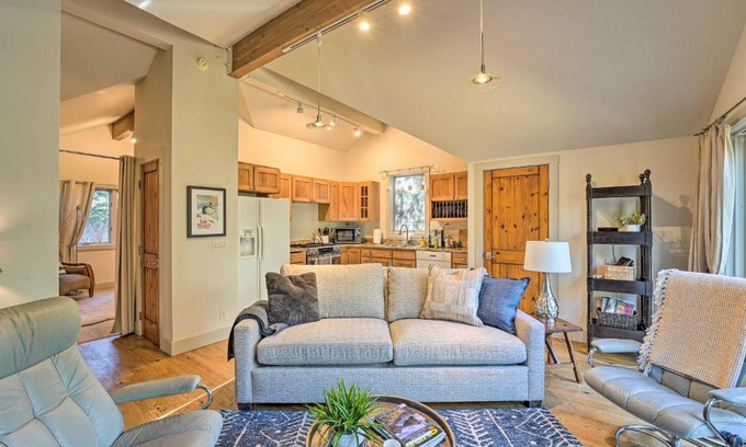 Ketchum House | Ketchum Couples Retreat 1 Mi to Sun Valley!
