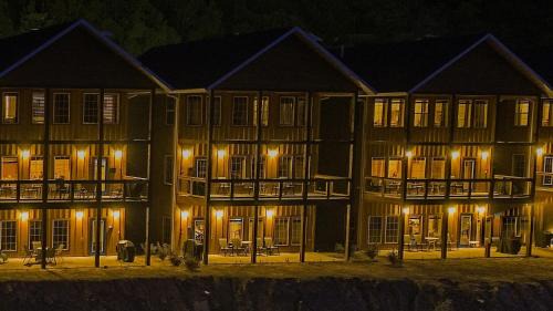 Houghton House | Keweenaw Waters Resort