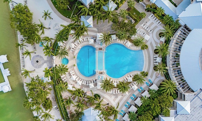 Rock Harbor Villa | Key Largo 4BR Villa | Pool, Clubhouse & Gym