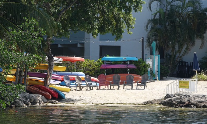 Largo Sound Village Condo | Key Largo Getaway - Remodeled Condo w/Sunset Views & Optional 25’ Boat Slip
