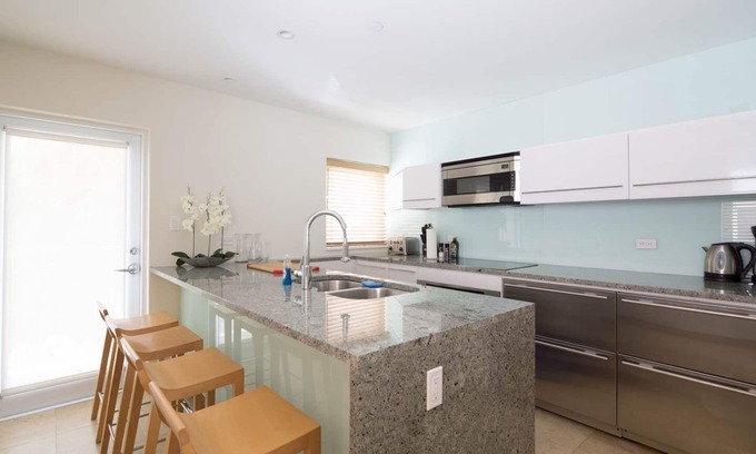 Uptown - Upper Duval House | Key West dream townhouse * Sleeps 6 * Like new! Old Town * Perfect location