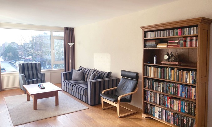 Leiden Apartment | KeyCityApt near Amsterdam & The Hague,fully equipped, linens,breakfast basket