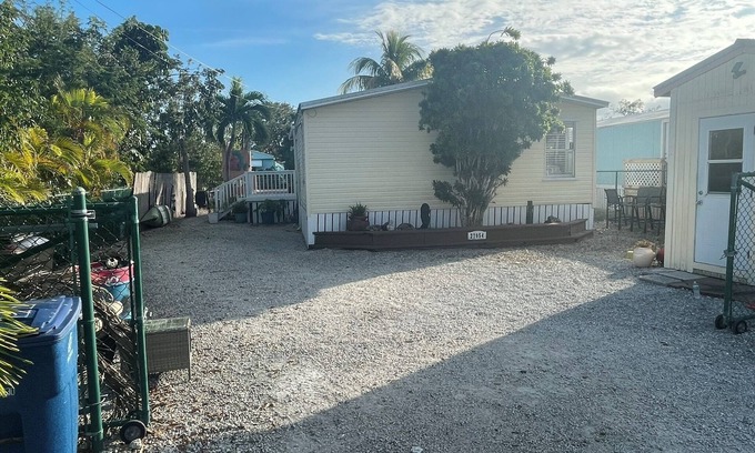 Little Torch Key Cottage | Keys Living Retreat