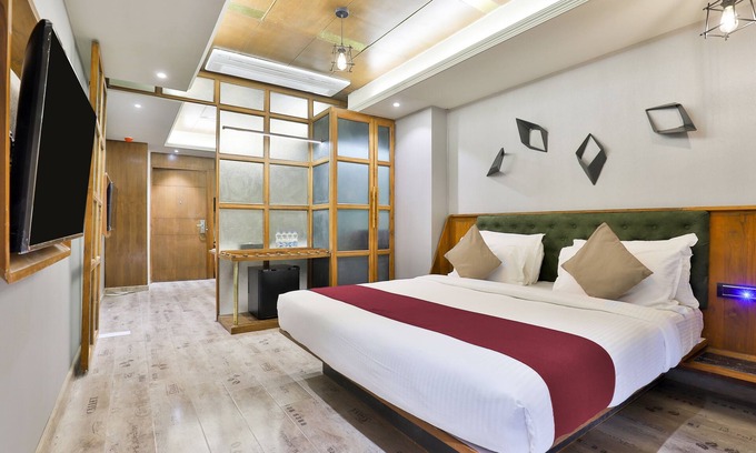 Ahmedabad Hotel | Keys Select by Lemon Tree Hotels, Gandhi Ashram, Ahmedabad