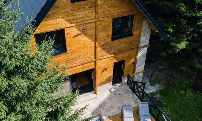 Lisina House | Kezman Mountain Villa