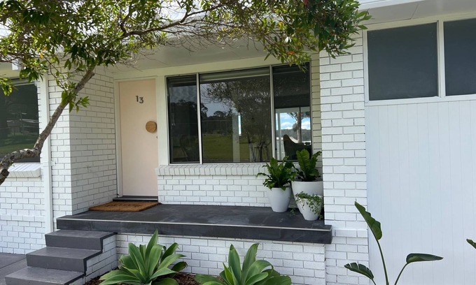 Dalmeny House | Kickback, relax and unwind