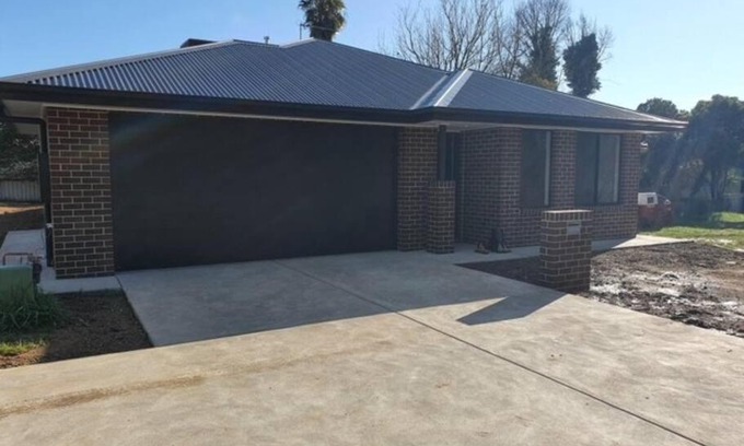 Tumut House | Killara Kottage