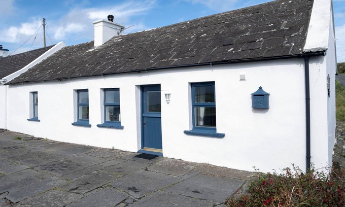 Liscannor House | Kineilty (Kathy's) Cottage - Breathtaking Sea Views!