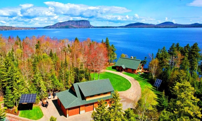 Northeast Somerset Cabin | Kineo Northstar - Private Lakefront Retreat