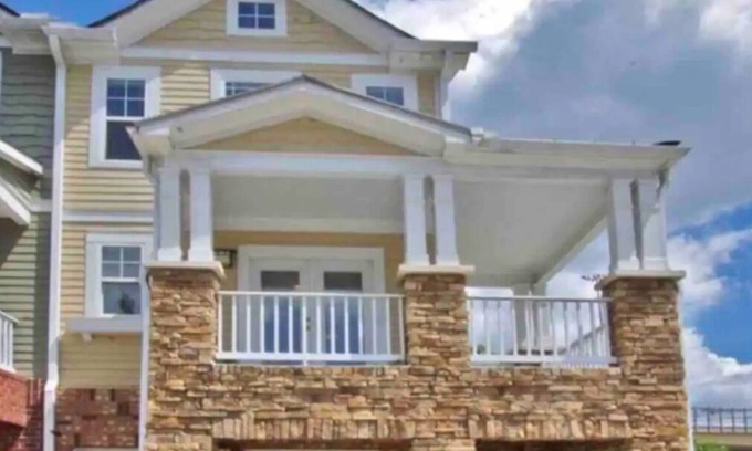 Atlantic Station Area House | King Bed BeautifulTownhouse 3 Bedrooms 2.5 Bathrooms With FreeParking