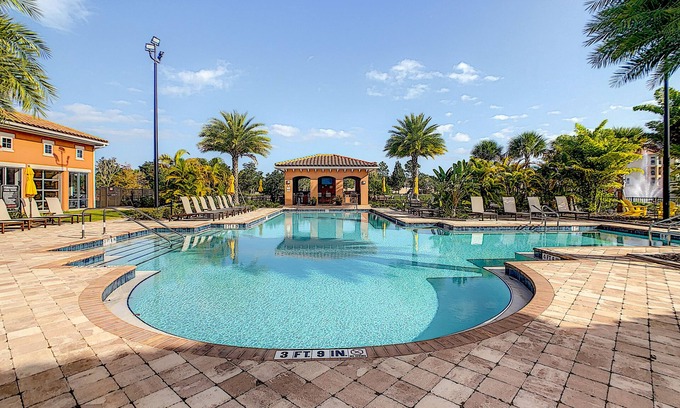 Kissimmee Apartment | King Bed, Great Amenities, and Disney Calling You