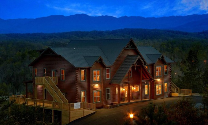 Gatlinburg - Pigeon Forge Cabin | King of the Mountain | 18BR Lodge w/Indoor Pool, Theater, Game Room, Sleeps 84