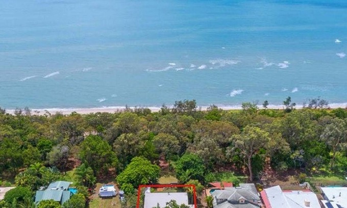 Toogoom House | Kingfisher by the Sea