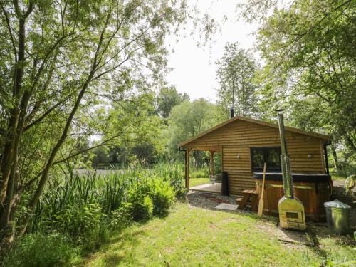 Frankton House | Kingfisher