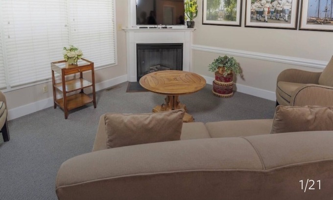 Lackey Cottage | Kings Creek Resort-Williamsburg
