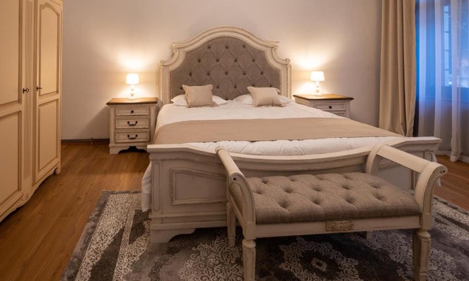 Timisoara Apartment | Kinsley Apartment 1