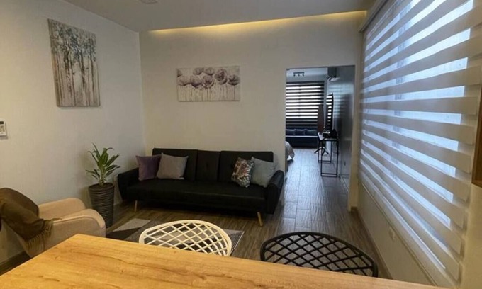Simon Bolivar Apartment | Kiran Lodging SF