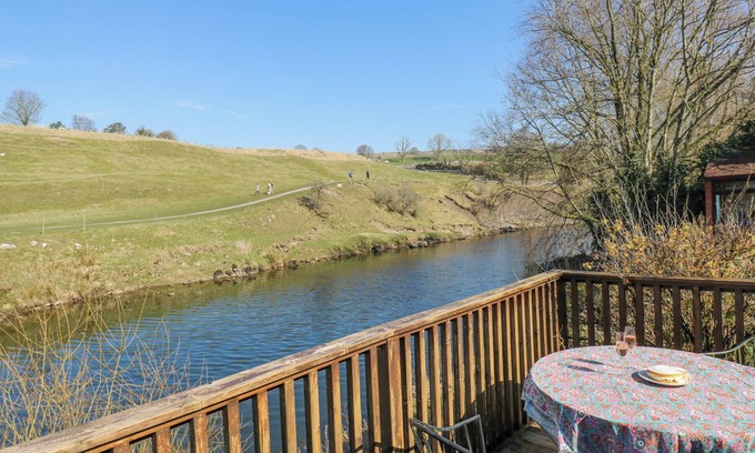 Linton-in-Craven Cottage | KIRK YETT COTTAGE, pet friendly, with open fire in Linton Falls