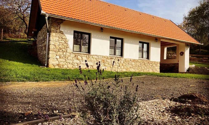 Pecsvarad House | Kishosszúrét Vendégház
