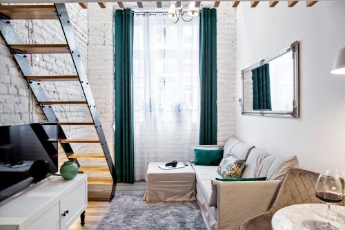 Srodmiescie Apartment | KK 39 Old Town Free Parking