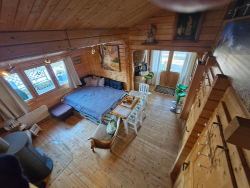 Theessen Apartment | Kleines Chalet im Vorfläming