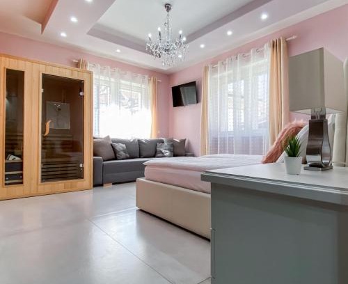 Trento Old Town Bed & Breakfast | Klemi, rooms in old town Dolomia best home Check in automatico