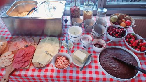 Borre Bed & Breakfast | Klintholm B & B Bistro