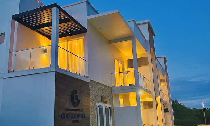Frigate Bay Apartment | 1 King Bed Suite @Cockleshell Beach w/View of Nevis