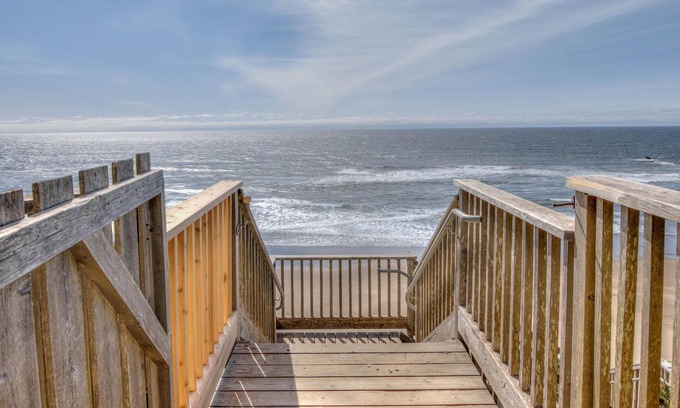 Olivia Beach House | Knee Deep In Happiness