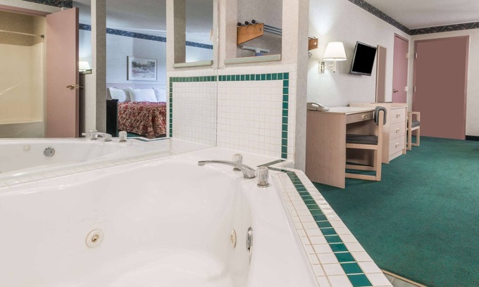 Ottawa Hotel | Knights Inn Ottawa