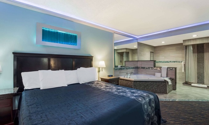 Ogontz Campus Hotel | Knights Inn Philadelphia