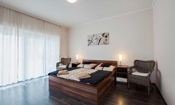 Mosonmagyarovar Apartment | Kocsis Apartman és Camping