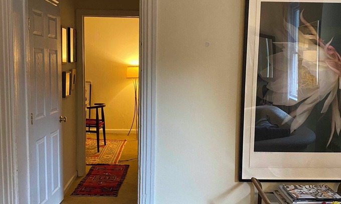 Lambertville House | Koji & Pearl's Art House by the River - 2 Bedroom Apartment in Lambertville, NJ.