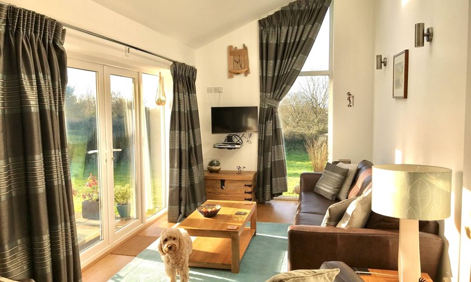 Sidmouth House | Kokopelli cottage near the Donkey sanctuary Sidmouth , modern and pet friendly.