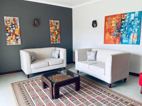 Central Kampala House | Kololo 3BR with Garden, 500m to Acacia Mall